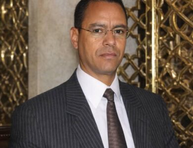 محمد عبد الرحمن ولد عبد الله صحفي ، وكاتب